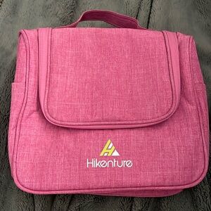 Hikenture pink cosmetic travel bag